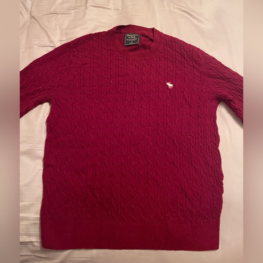A&F Pullover Sweater - Small